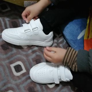 [Hot] Giày thể thao basic có lỗ thoáng khí dễ mix đồ