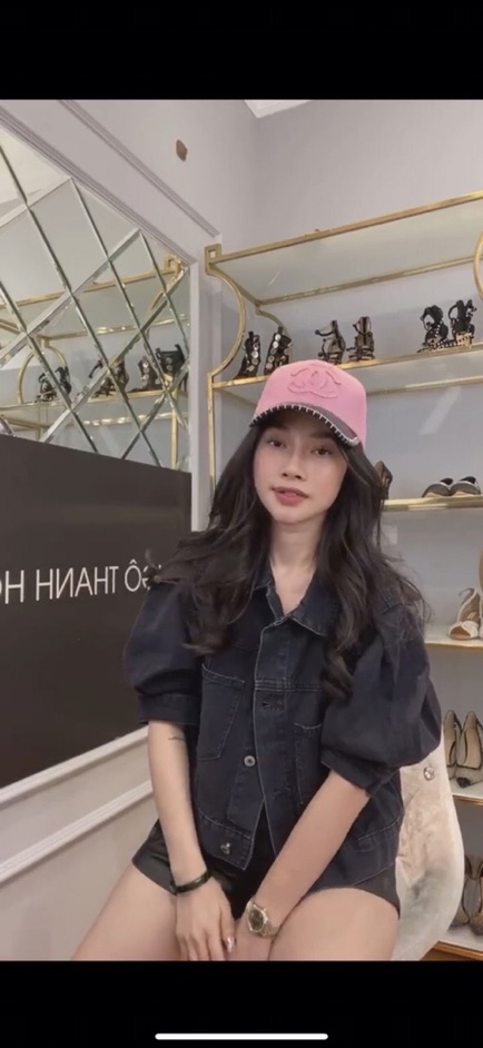 Áo khoác jean tay bồng lửng siêu hot