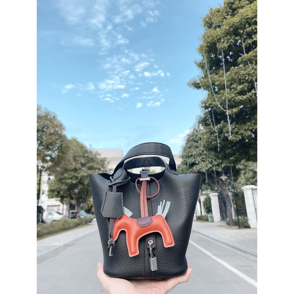 Túi Xách Thời Trang🍓__Hermes picotin 18 spsl Màu Đen Size 18Cm