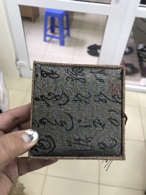 [Sỉ] hộp gấm đựng vòng tay, vòng đá, vòng gỗ, chỉ đỏ 10x10 | BigBuy360 - bigbuy360.vn