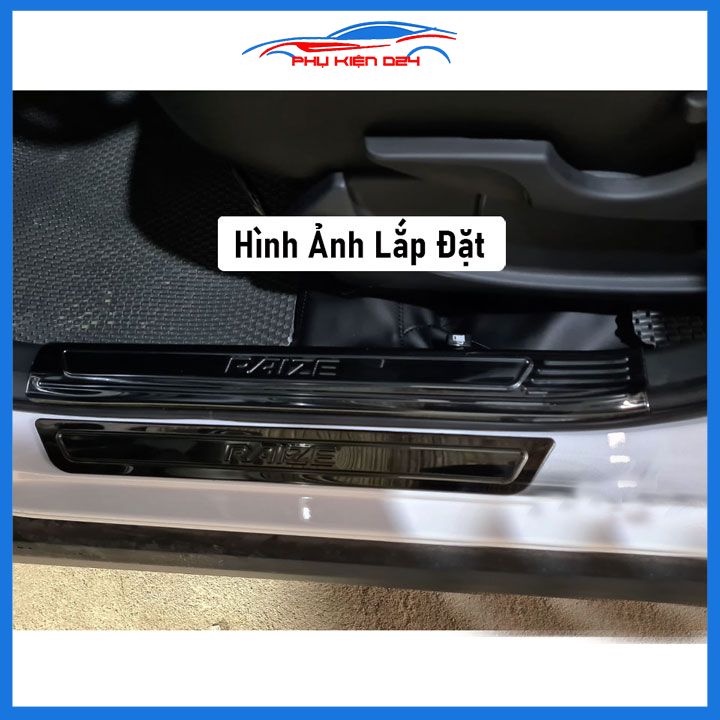 Nẹp bước chân trong ngoài Raize 2021-2022-2023-2024 vân cacbon/titan/inox chống trầy bảo vệ trang trí xe