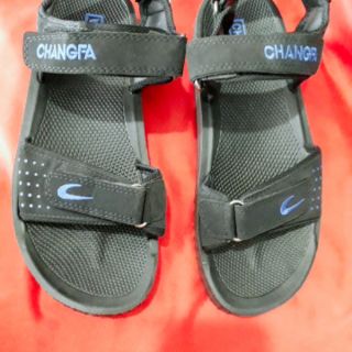 Giày sandal học sinh quai dán