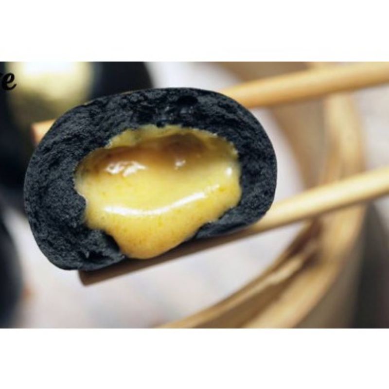 BÁNH BAO THAN TRE NHÂN TRỨNG MUỐI 12cái.