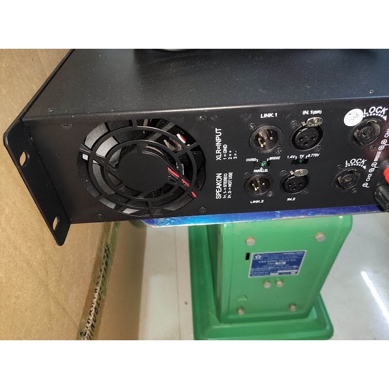 Đẩy công suất Hãng KORAH, Model PA 800 Pro, 36 sò, 2400w, main xanh ,linh kiện cao cấp, 36 sò Japan, nguồn xuyến đồng.