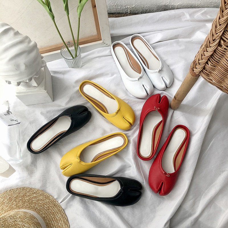 Giày sục mũi thiết kế độc đáo đế bằng cho nữ | BigBuy360 - bigbuy360.vn