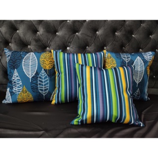 Vỏ gối sofa xanh dương hoa văn kẻ sọc, hoa lá cực xinh