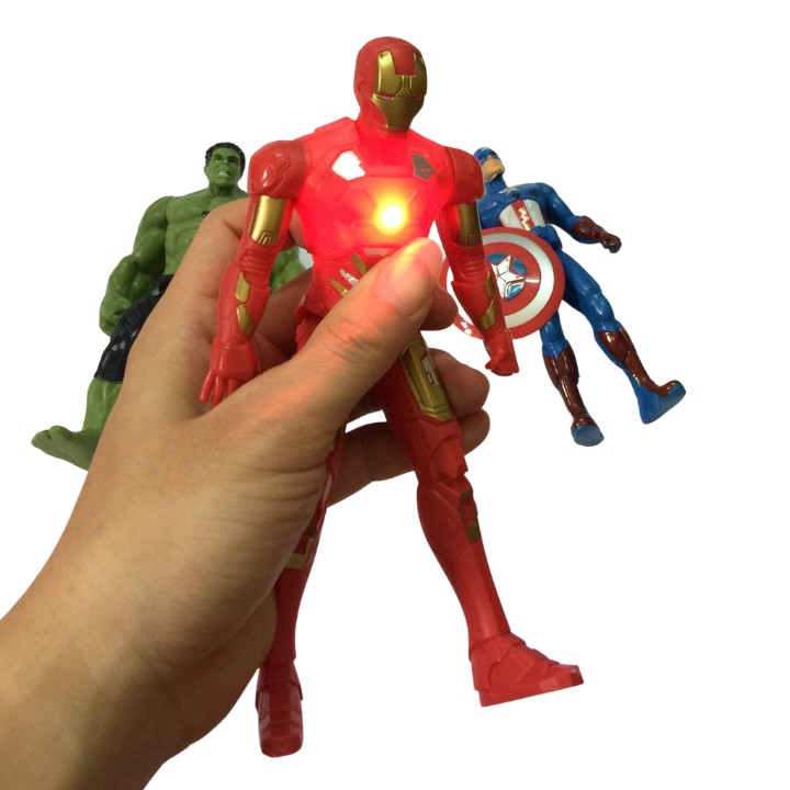 Đồ chơi mô hình siêu anh hùng avengers,combo mô hình 3 siêu anh hùng,hulk,ironman,captain,làm từ nhựa ABS an toàn