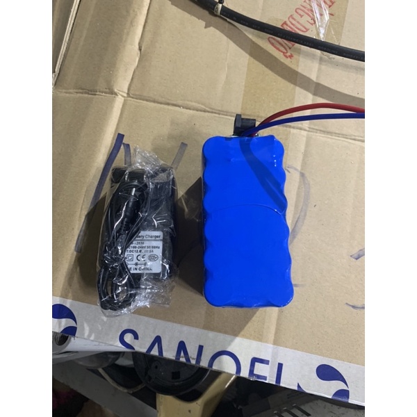 sale siêu rẻ khối pin 12v/11ah