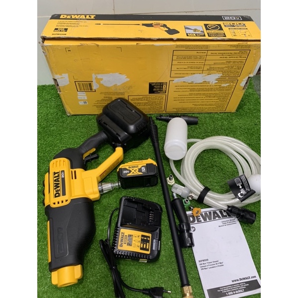 Máy rửa xe Dewatl 20v DCPW550 .pin 5ah sạc 220v