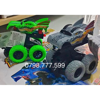 xe địa hình chạy trớn Monster Truck