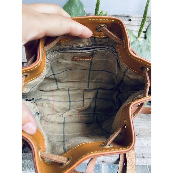 SALE Mạnh miệng túi có rạn-túi si hiệu Elle