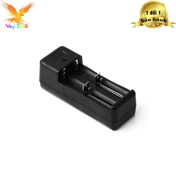 Bộ sạc 2 pin 3.7V 4200mAh Ultrafire 18650 Tự ngắt dùng cho đèn pin, quạt sạc