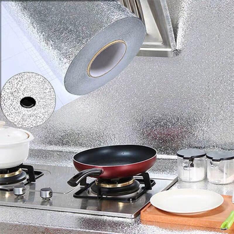 Giấy bạc dán nhà bếp chống bẩn ẩm mốc rất sạch sẽ dễ lau chùi