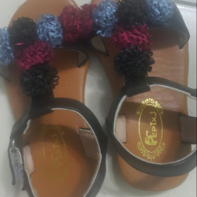 Combo dép bé gái Bảo Trân Lê