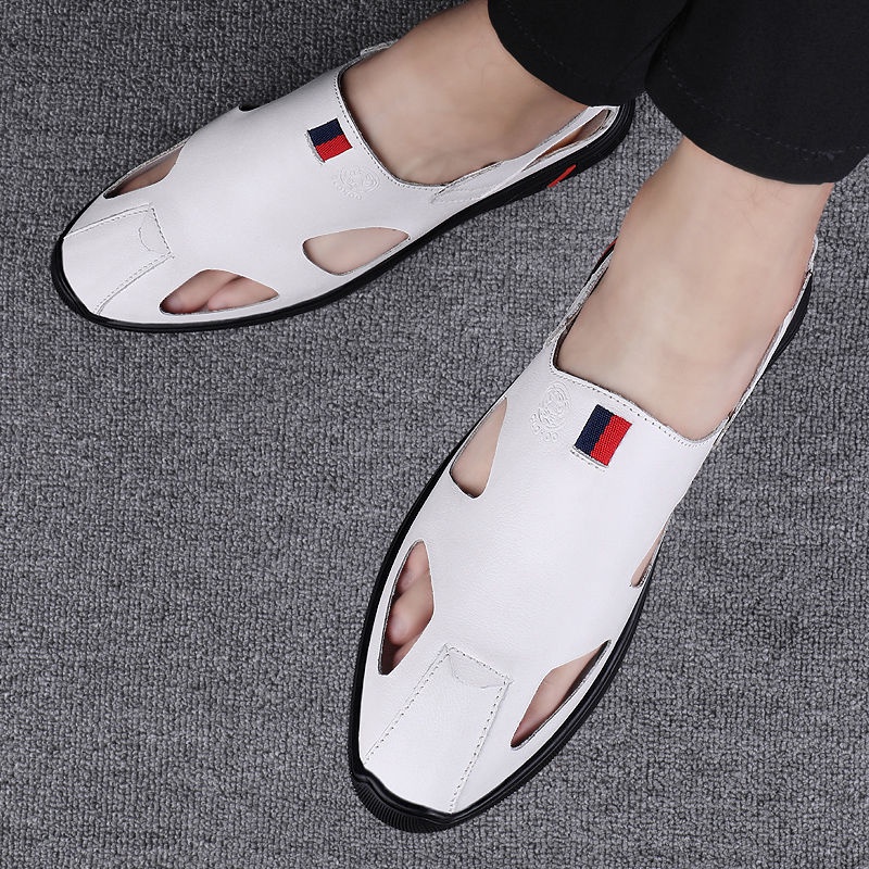 Xăng đan Da Đục Lỗ Đế Mềm Thời Trang Đi Biển Mùa Hè Cho Nam