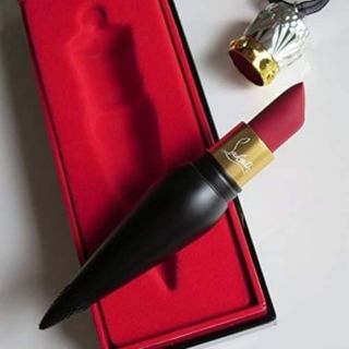 Son lì Christian Louboutin