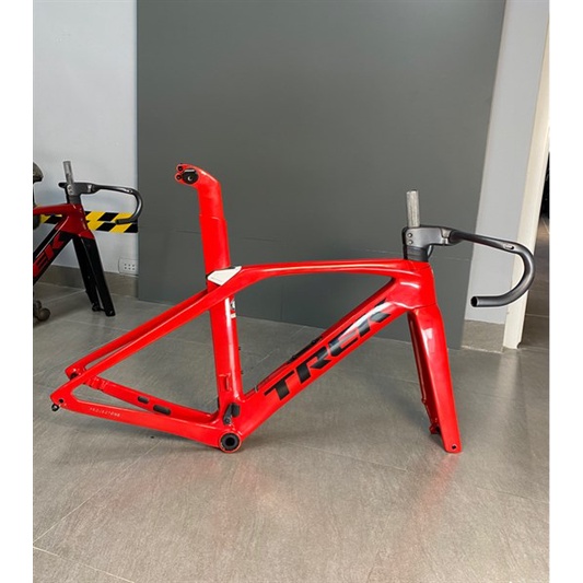 Khung xe Road Carbon T/r/e/k- M/a/d/rone S/L/R 9 phanh đĩa