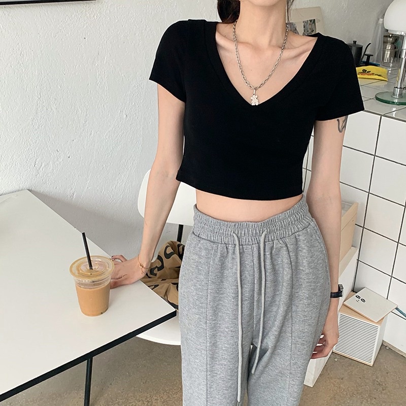 Áo croptop nữ cổ tim tay ngắn Michi, áo thun nữ cổ tim