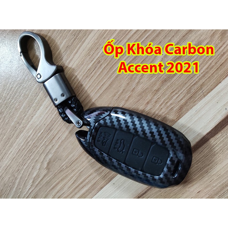 Ốp Chìa Khóa Carbon Xe Hyundai Accent 2021 mới nhất - kèm móc khóa