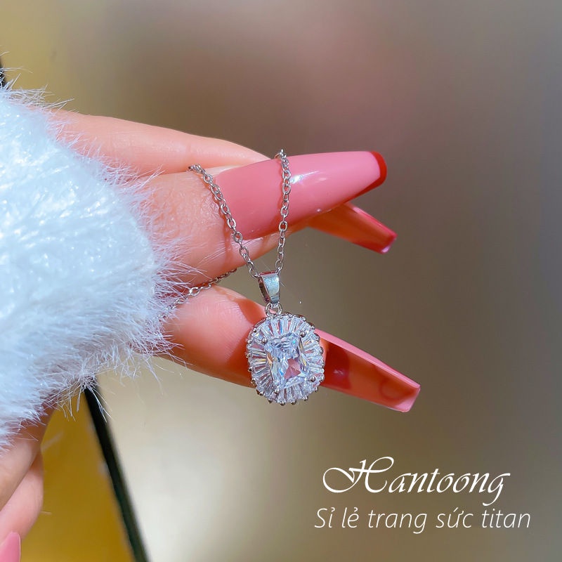 Vòng cổ titan nữ mạ bạc mặt dây đính đá pha lê cao cấp lấp lánh thời trang sang trọng mẫu mới 2022