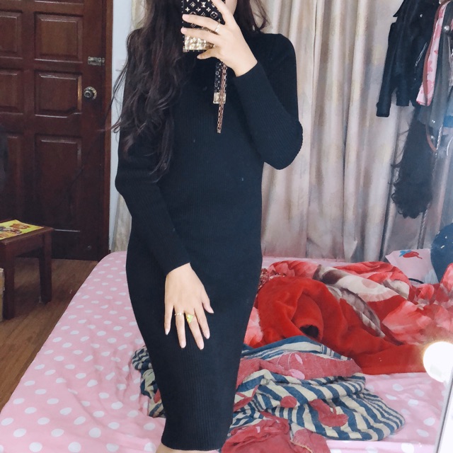 Váy cổ lọ quảng châu