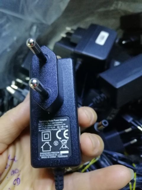 Nguồn bãi 12v 1a