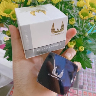 Kem tri mụn Vick White Beck