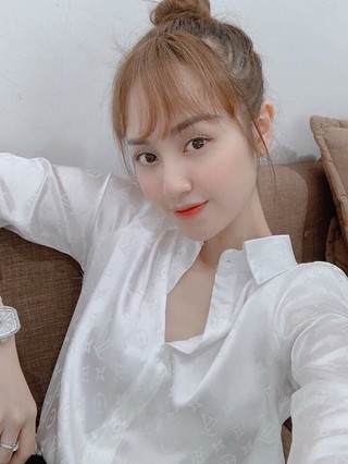 BÁN SỈ ÁO SƠ MI TRẮNG LV LỤA ĐẸP CHO NỮ