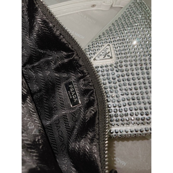 Túi kẹp nách prada đính đá tam giác