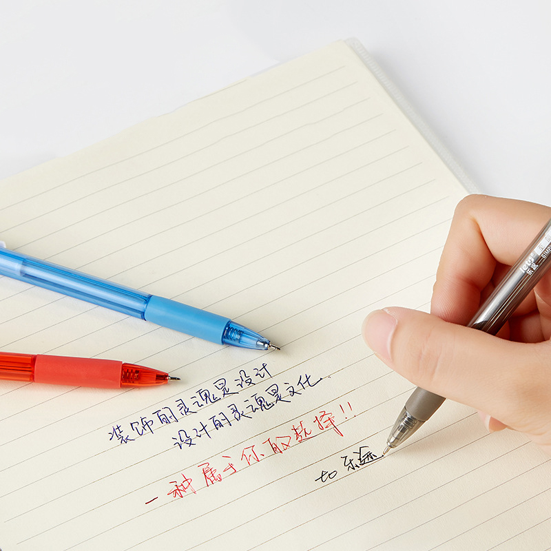 Bút Bi Vỏ Nhựa Ngòi 0.5mm