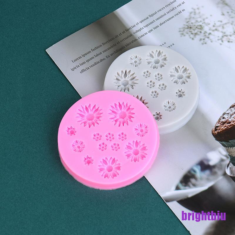 Khuôn Làm Bánh Chất Liệu Silicone Hình Hoa Cúc Dễ Thương