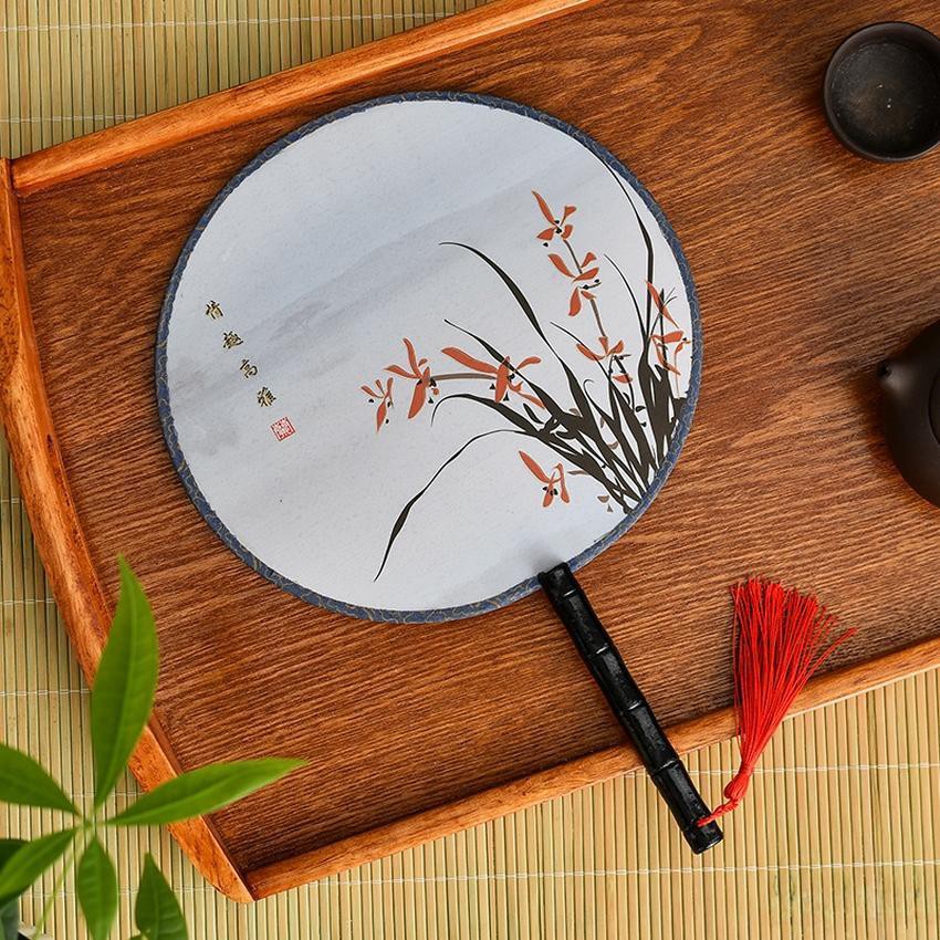 Quạt tròn cổ phong dây tuyến cán đen cổ trang quà tặng trang trí mẫu 2