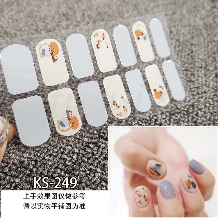 Miếng dán in họa tiết dùng trang trí móng tay