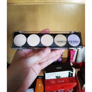 Bảng kem che khuyết điểm 5 màu Make up For Ever 5 Camouflage Cream Palette