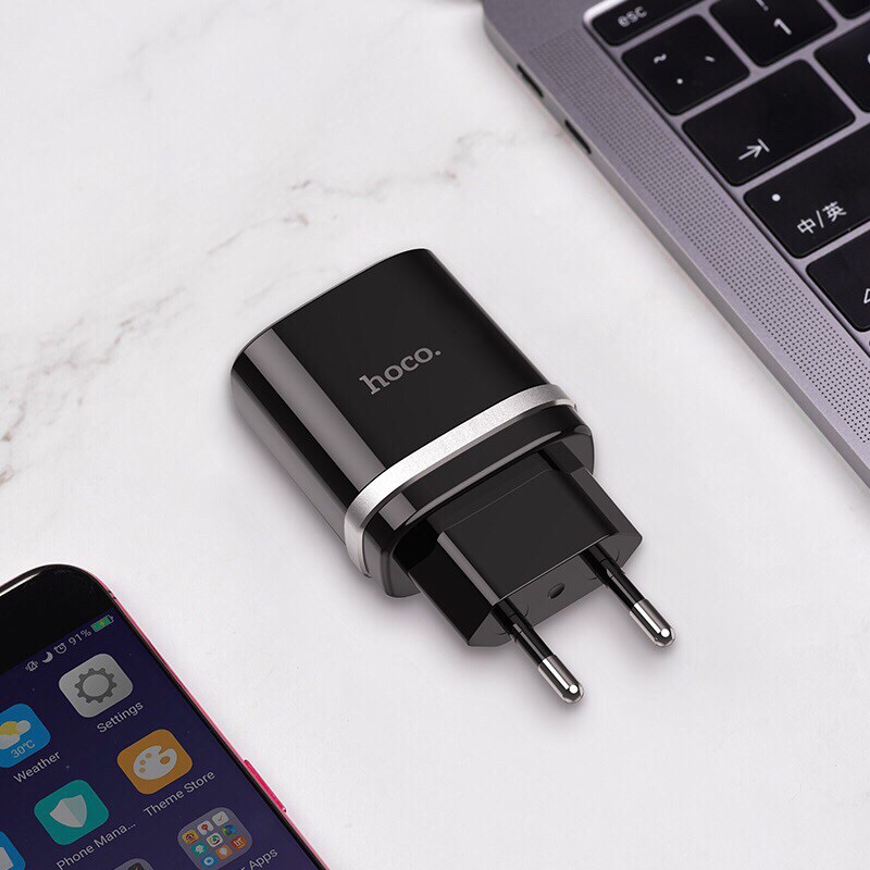 Củ sạc nhanh Hoco C12Q QC3.0/18W có 1 cổng USB và chân cắm tròn