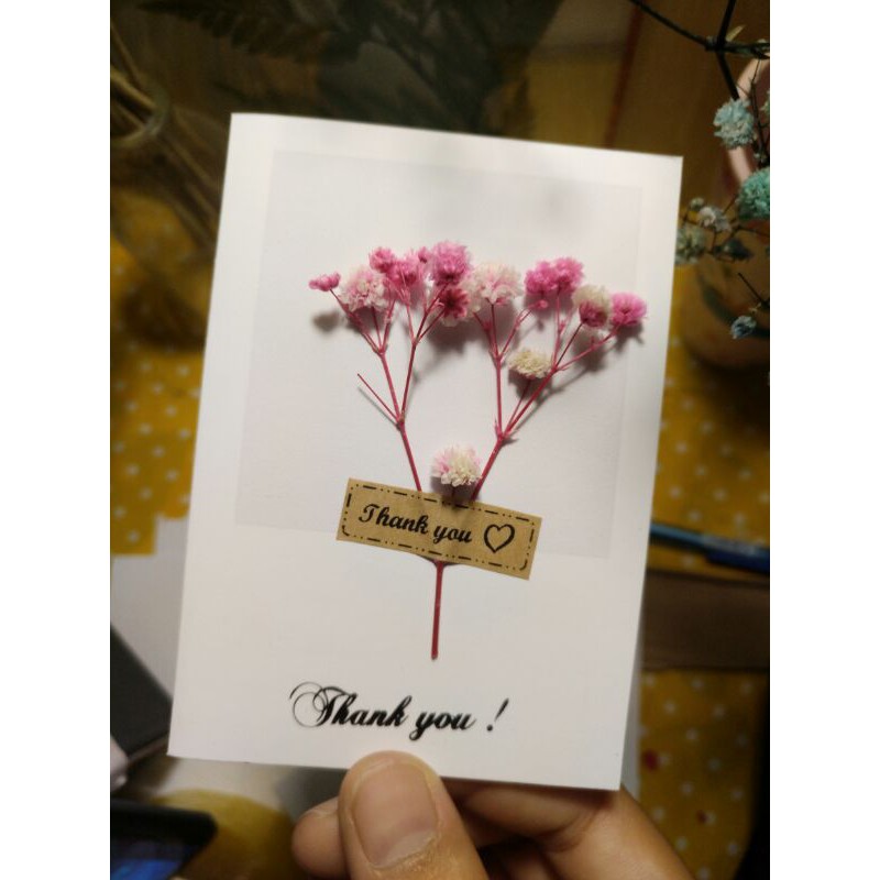Thiệp hoa baby khô xinh xắn