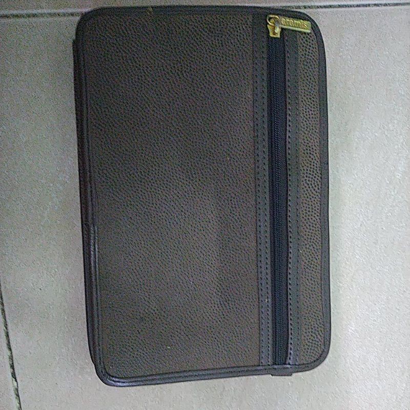 Túi si da độc lạ