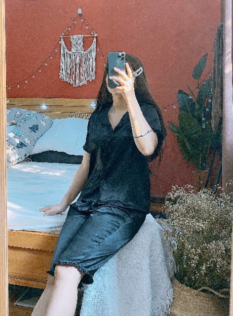 Đồ bộ phi lụa bèo lửng có túi quần | BigBuy360 - bigbuy360.vn