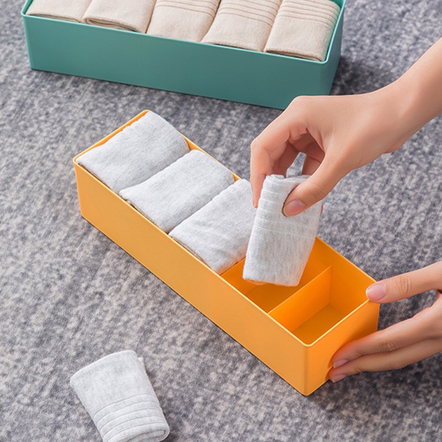Hộp Đựng Đồ Lót, Tất Vớ Chia Ngăn Gọn Gàng Nhiều Màu P010