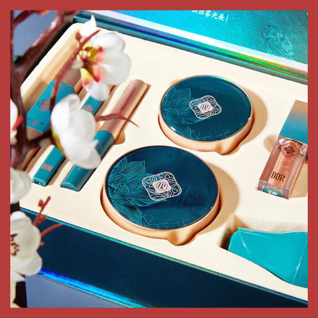 (Hàng Mới Về) Bộ Mỹ Phẩm Trang Điểm Chuyên Nghiệp Chất Lượng Cao