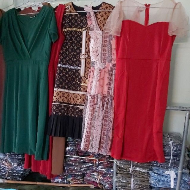 Jumpsuit của chị khách