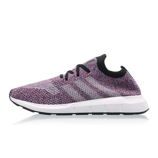 Giày thể thao Adidas