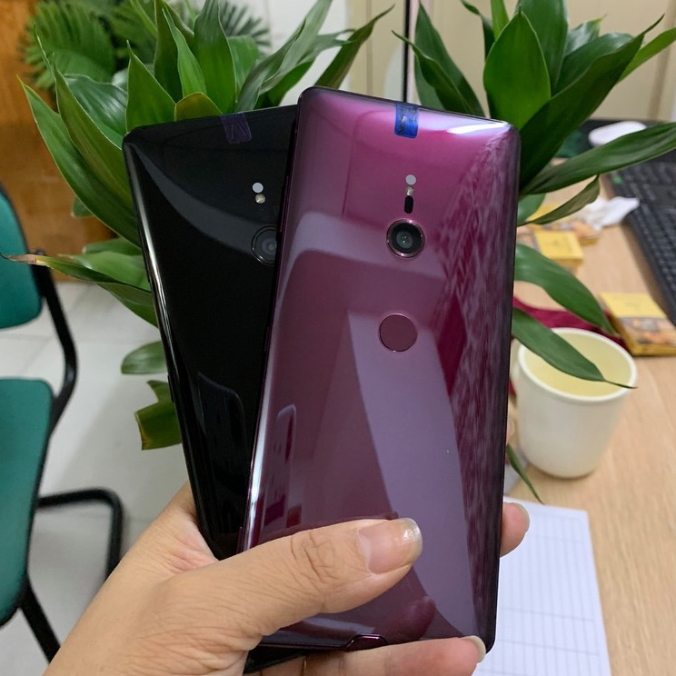 Điện thoại Sony Xperia XZ3 ram 4G/64G Chính hãng