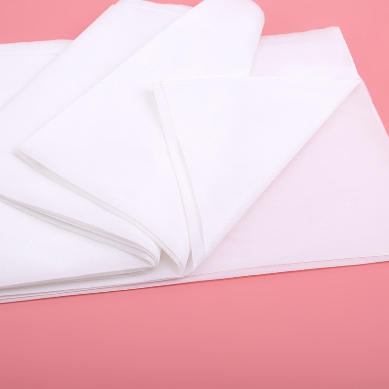 1 Khăn Trải Bàn Màu Trơn Tiện Lợi