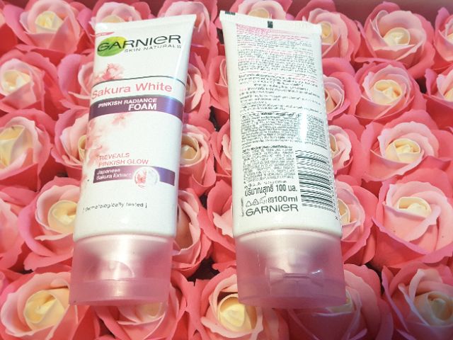 Combo sữa rửa mặt GARNIER SAKURA 100ml + kem dưỡng GARNIER SAKURA 6g