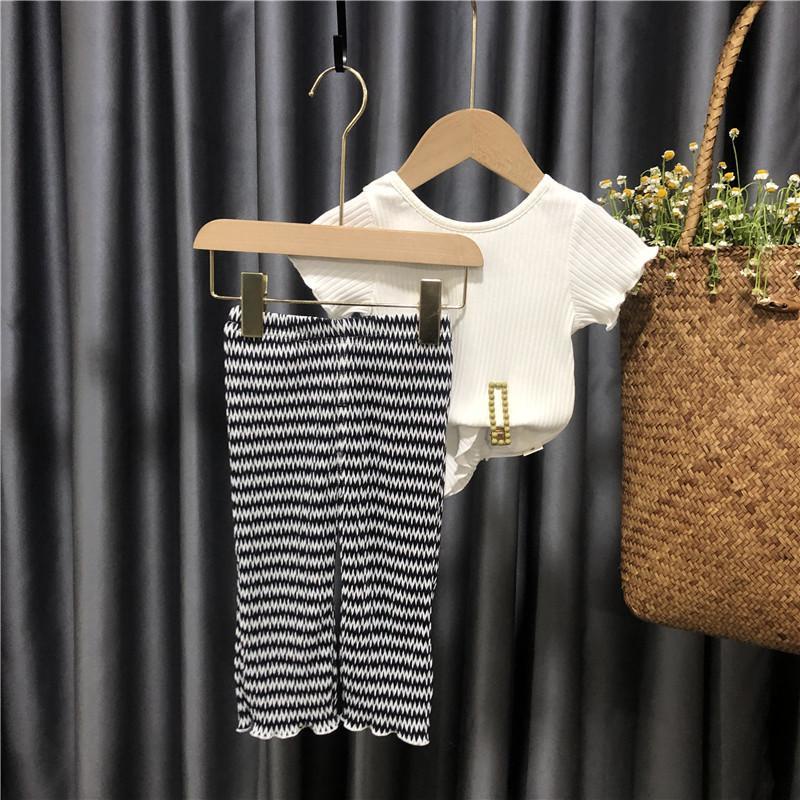 Set áo thun tay ngắn + quần dài chấm bi thiết kế mới thời trang mùa hè theo phong cách Hàn Quốc dành cho bé gái