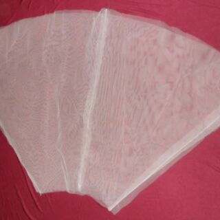Vải lót phi lụa 200k=3kg (24_30m)