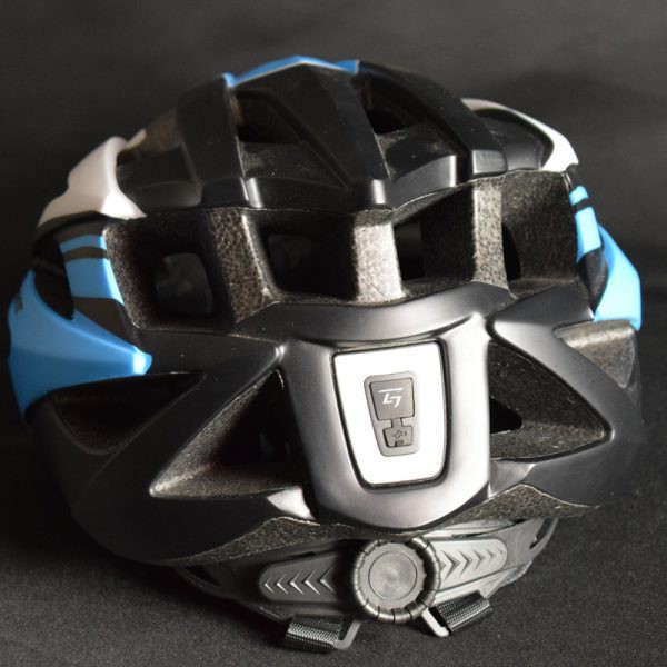 Đèn hậu xe đạp GIANT TWINKLE có thể gắn mũ bảo hiểm GIANT WT082 và GIANT WT059