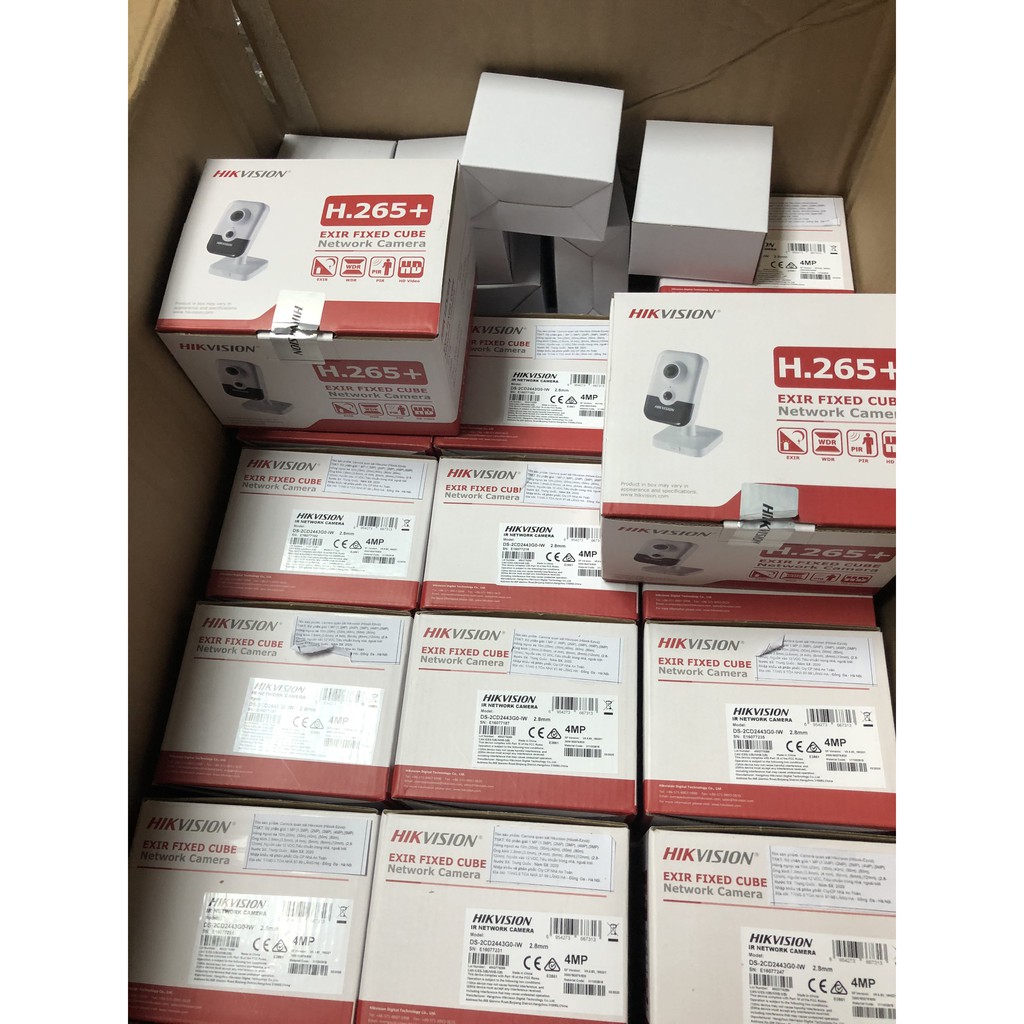 Camera IP Cube DS-2CD2423G0-IW chuẩn nén H.265+ Wifi