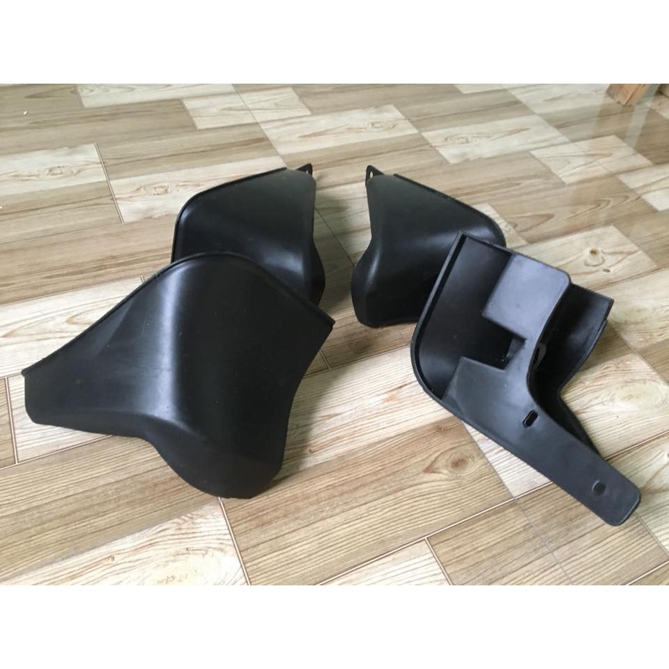 🔥 Freeship 🔥 Chắn bùn xe Altis cao cấp/ Phụ kiện làm đẹp, đồ chơi xe Toyota Altis